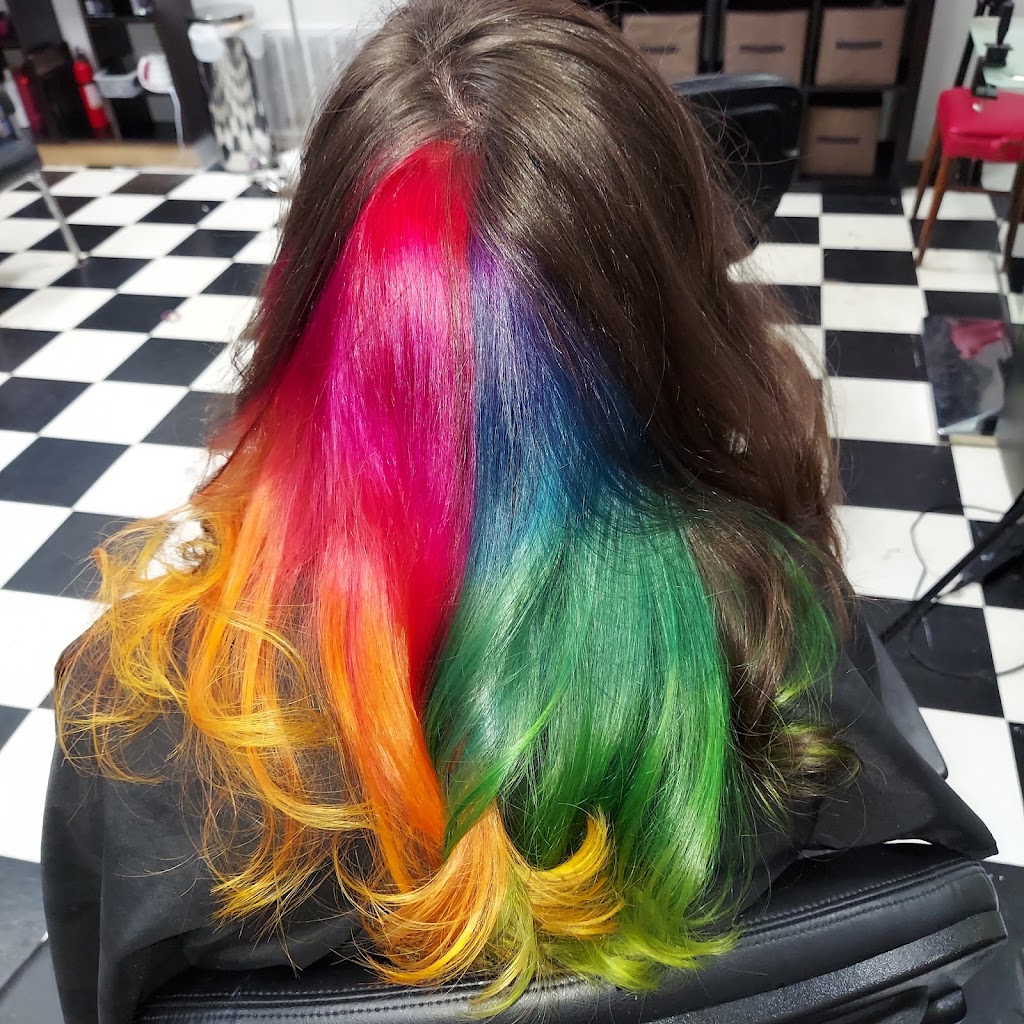 THE SHOPPE (The Beauty Shoppe) 50023