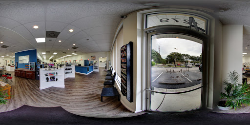 Beauty Salon «True Colors Salon & Spa», reviews and photos, 1281 Old Dixie Hwy, Vero Beach, FL 32960, USA