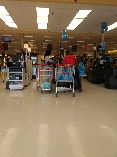 Grocery Store «Winn-Dixie», reviews and photos, 3200 N Ashley St, Valdosta, GA 31602, USA