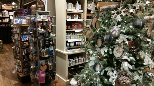 American Restaurant «Cracker Barrel Old Country Store», reviews and photos, 8225 N Church Rd, Kansas City, MO 64158, USA