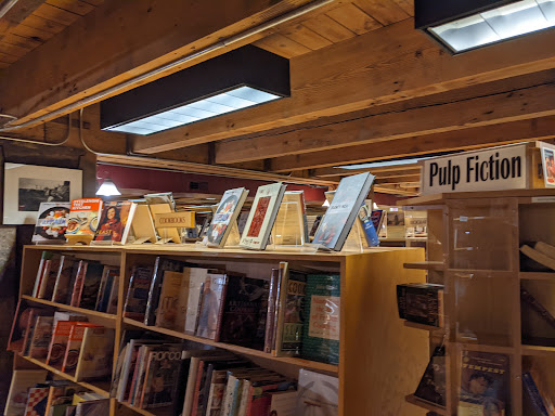 Book Store «After-Words Bookstore», reviews and photos, 23 E Illinois St, Chicago, IL 60611, USA