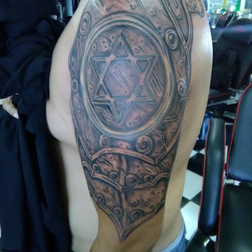 Explore train tattoo ideas, creative tattoo ideas in Tucson, available at Tattoo Azteca Inc