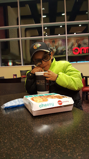 Movie Theater «AMC Hawthorn 12», reviews and photos, 675 Hawthorn Center, Vernon Hills, IL 60061, USA