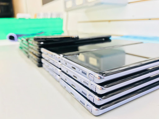 Electronics Repair Shop «Cell Fix Inc», reviews and photos, 8601 N Florida Ave, Tampa, FL 33604, USA