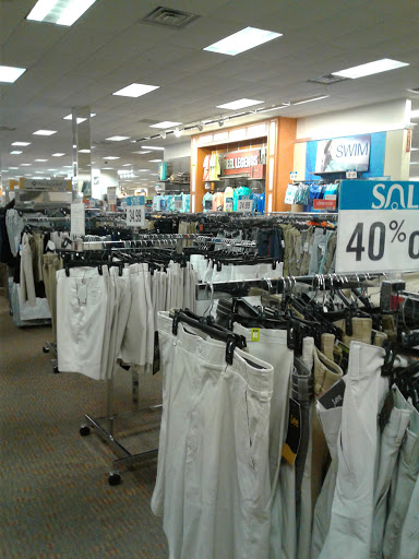 Clothing Store «Bealls Department Store», reviews and photos, 3701 Tamiami Trail E, Naples, FL 34112, USA