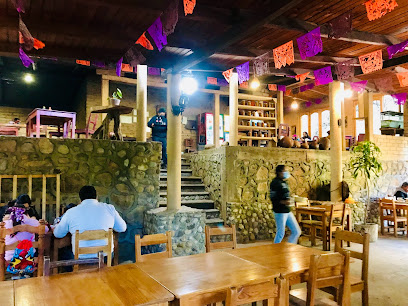 Restaurant y granja de Truchas Yooyatho - Tierra Colorada, Santa Catarina Ixtepeji, Oax., Mexico