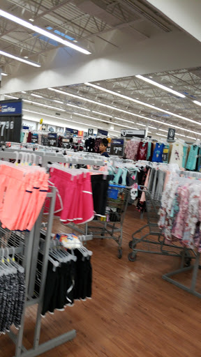 Discount Store «Walmart», reviews and photos, 8745 Branch Ave, Clinton, MD 20735, USA