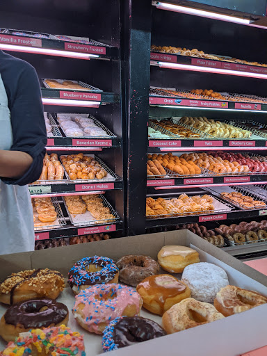 Donut Shop «Donut Kingdom», reviews and photos, 685 W Tennessee St, Tallahassee, FL 32304, USA