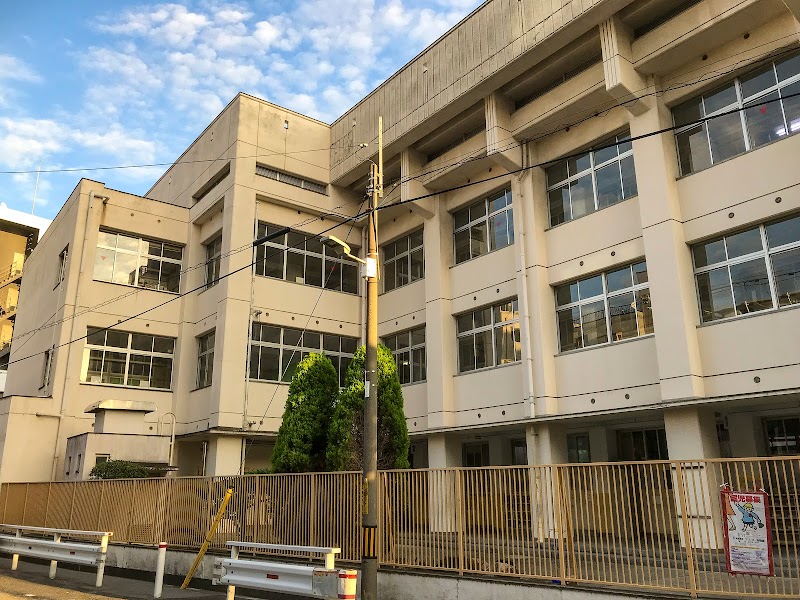 大阪市立大淀小学校