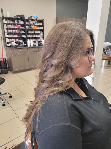Beauty Salon «Krave Salon Inc», reviews and photos, 19170 Eureka Rd, Southgate, MI 48195, USA