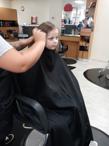 Hair Salon «Fantastic Sams Cut & Color», reviews and photos, 159 E Lincoln Trail Blvd, Radcliff, KY 40160, USA