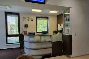 Dentální centrum Moravec image