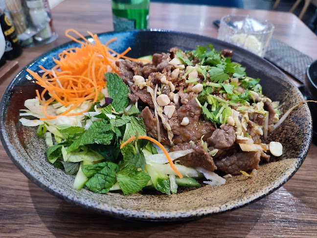 TOM Restaurant - Restaurace