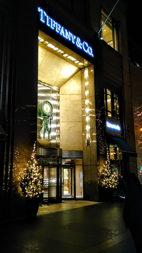 Jewelry Store «Tiffany & Co.», reviews and photos, 730 N Michigan Ave, Chicago, IL 60611, USA