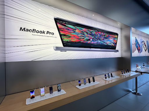 Computer Store «Apple Easton Town Center», reviews and photos, 4210 The Strand, Columbus, OH 43219, USA