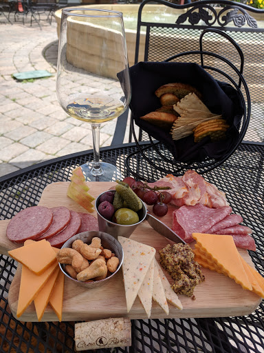 Winery «Crow River Winery», reviews and photos, 14848 MN-7, Hutchinson, MN 55350, USA