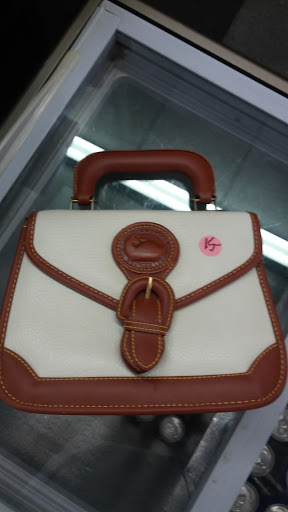 Non-Profit Organization «Society of St. Vincent de Paul - Mesa Thrift Store», reviews and photos, 2352 W Main St, Mesa, AZ 85201, USA