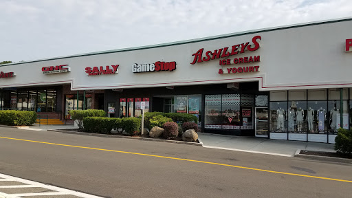 GameStop, 2100 Dixwell Ave, Hamden, CT 06514, USA, 