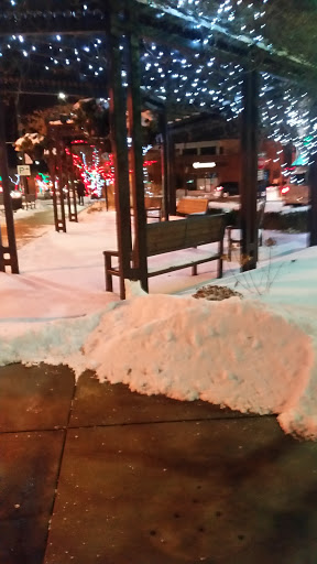 Ice Cream Shop «Sanders Chocolate & Ice Cream Shoppes - Wyandotte», reviews and photos, 3042 Biddle Ave, Wyandotte, MI 48192, USA