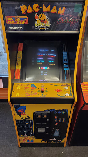 Music Store «Newbury Comics», reviews and photos, 859 Boston Providence Hwy, Norwood, MA 02062, USA