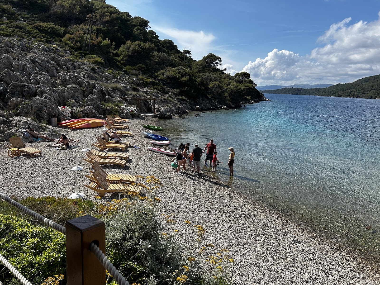 Prijezba Beach'in fotoğrafı ve yerleşim