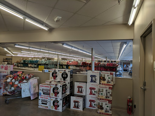 Home Goods Store «Tuesday Morning», reviews and photos, 233 Commerce Dr, Peachtree City, GA 30269, USA