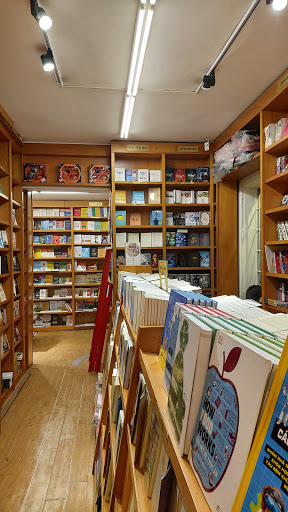 Nha Nam Book Store