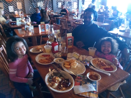 American Restaurant «Cracker Barrel Old Country Store», reviews and photos, 30 Research Dr, Milford, CT 06460, USA