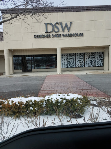 Shoe Store «DSW Designer Shoe Warehouse», reviews and photos, 44590 Ford Rd, Canton, MI 48187, USA