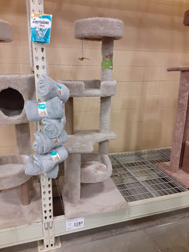 Pet Supply Store «PetSmart», reviews and photos, 355 Howe Ave, Cuyahoga Falls, OH 44221, USA