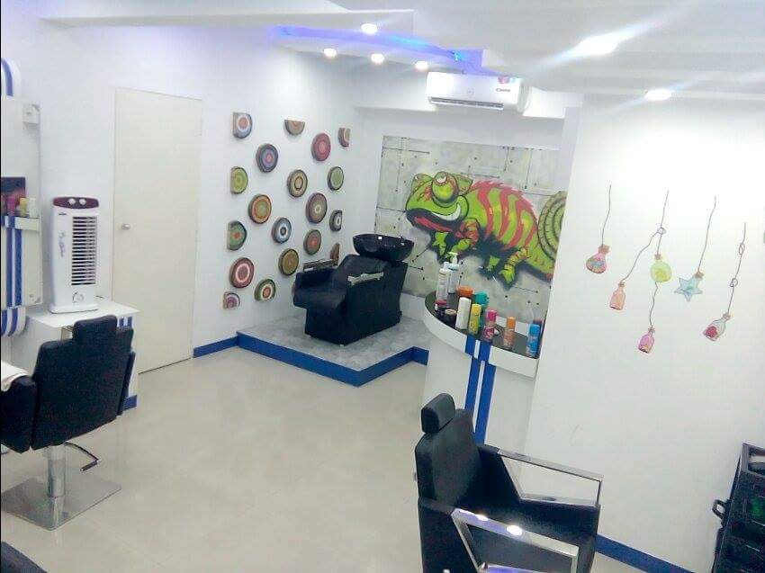 DotDot Unisex Beauty Saloon And Spa