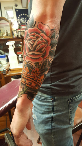 Explore wolf tattoo ideas for guys, creative tattoo ideas in Lakewood, available at Union Ave Tattoo Company