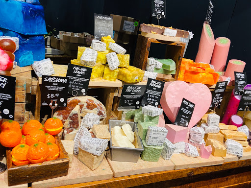 Cosmetics Store «LUSH», reviews and photos, 575 Bellevue Way NE #128, Bellevue, WA 98004, USA