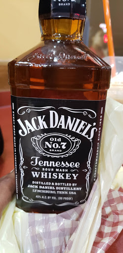 Wine Store «Riverdale Liquors wine Factory», reviews and photos, 207 W 231st St, Bronx, NY 10463, USA