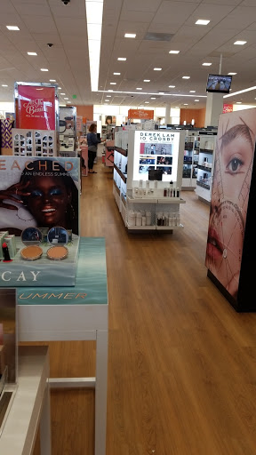 Hair Salon «Ulta Beauty», reviews and photos, 14929 Florence Trail #100, Apple Valley, MN 55124, USA