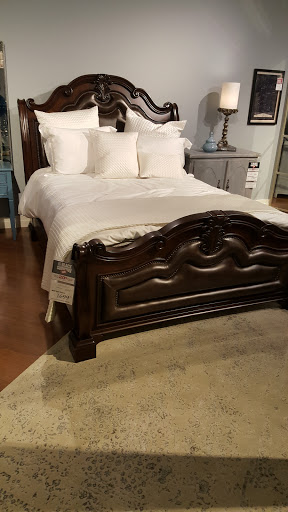 Furniture Store «Art Van Furniture», reviews and photos, 6500 E 14 Mile Rd, Warren, MI 48092, USA