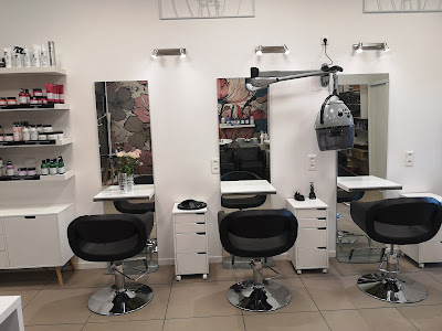 L'artisan coiffeur by V à Sainte-Maxime