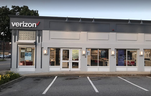 Verizon store by IM Wireless in Watertown MA, 3 Mt Auburn St, Watertown, MA 02472, USA, 
