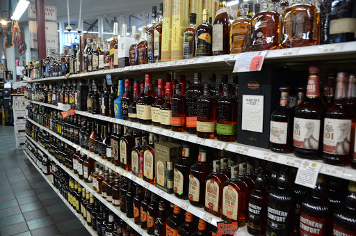 Liquor Store «Paris West Wood Wines & Liquor», reviews and photos, 1220 W Wood St, Paris, TN 38242, USA