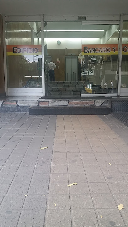 Centro Bancario Y Comercial