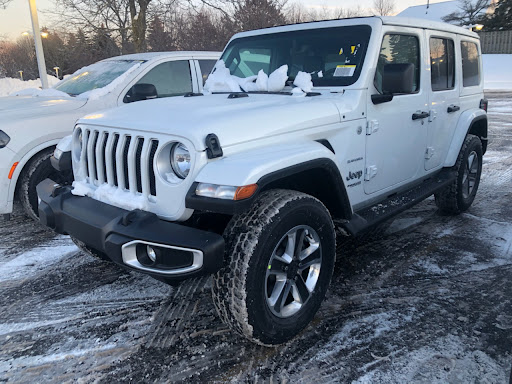 Car Dealer «Gurnee Chrysler Jeep Dodge Ram», reviews and photos, 7255 Grand Ave, Gurnee, IL 60031, USA