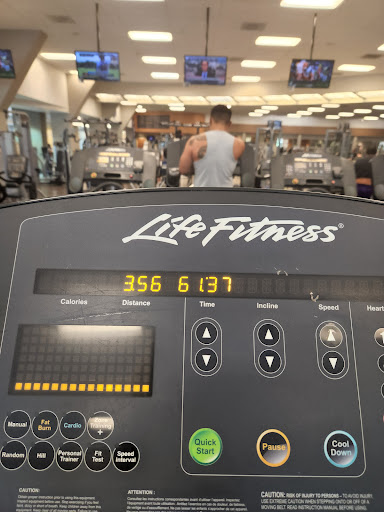 Shopping Mall «Bala Cynwyd Shopping Center», reviews and photos, 59 E City Ave, Bala Cynwyd, PA 19004, USA