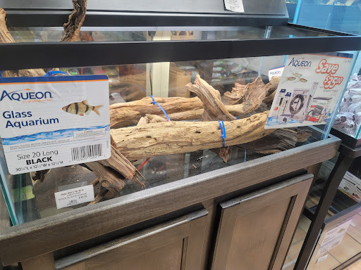 Pet Store «Moby Dick Pet Store Inc», reviews and photos, 3700 Sashabaw Rd, Waterford Twp, MI 48329, USA