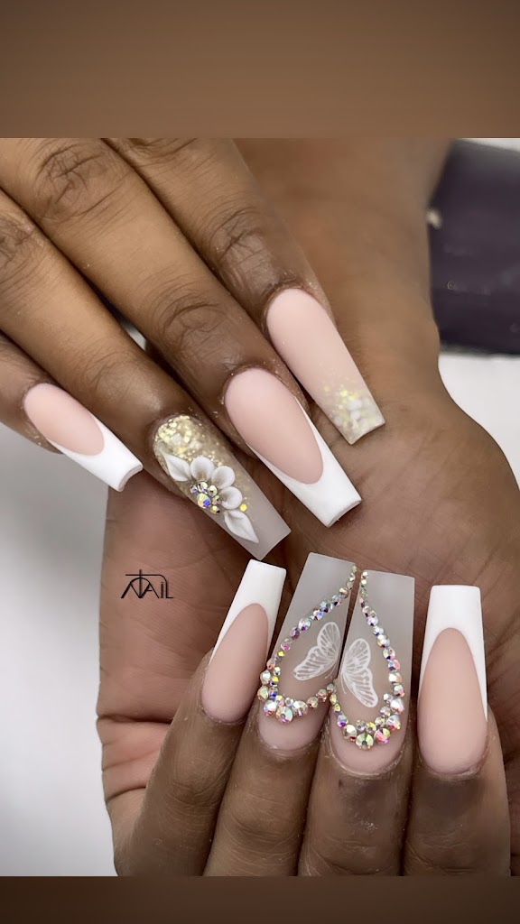 Regal Nails, Salon & Spa 60430