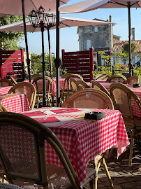 Atmosphère du Restaurant Le Mediéval à Saint-Émilion - n°1
