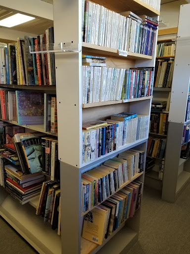 Used Book Store «Pacific Coast Books», reviews and photos, 2143 US-101, Lincoln City, OR 97367, USA