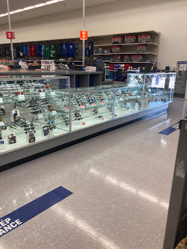 Sporting Goods Store «Academy Sports + Outdoors», reviews and photos, 1101 W Arbrook Blvd, Arlington, TX 76015, USA