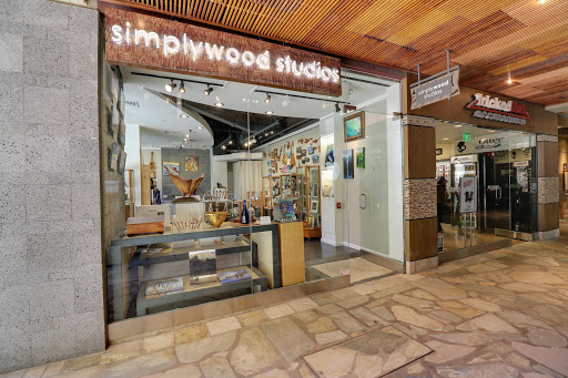 Simply Wood Studios Waikiki