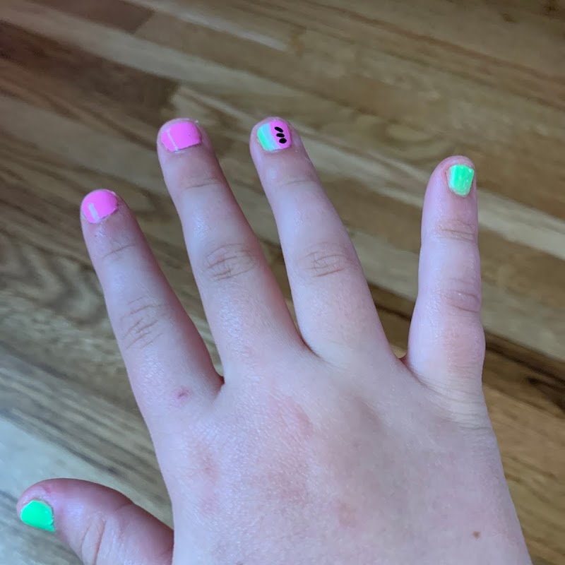 Rainbow Nail & Spa