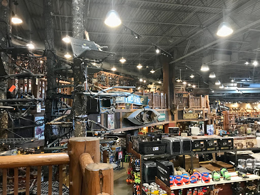 Sporting Goods Store «Bass Pro Shops», reviews and photos, 4500 Baldwin Rd, Auburn Hills, MI 48326, USA
